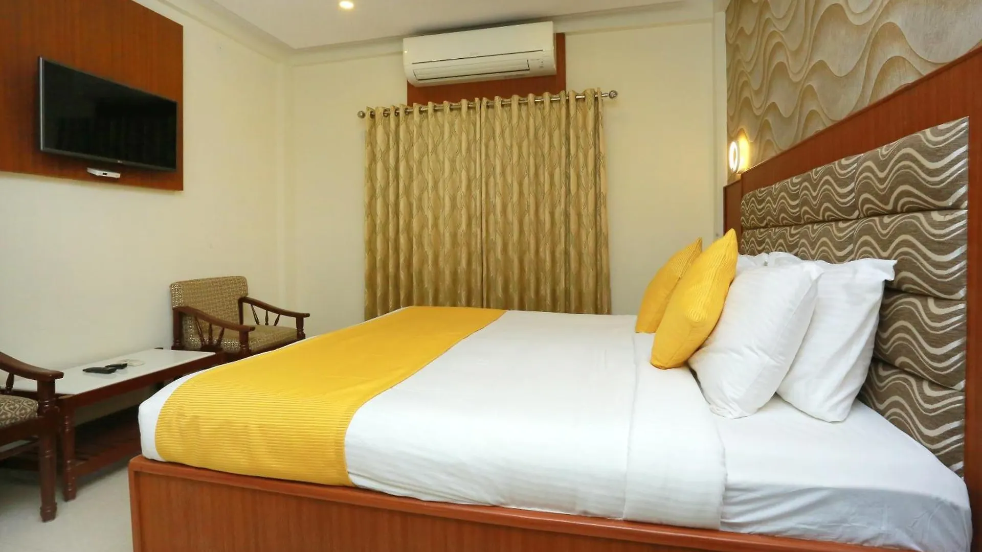 Capital O Kovilakam Residency Thrissur Hotel