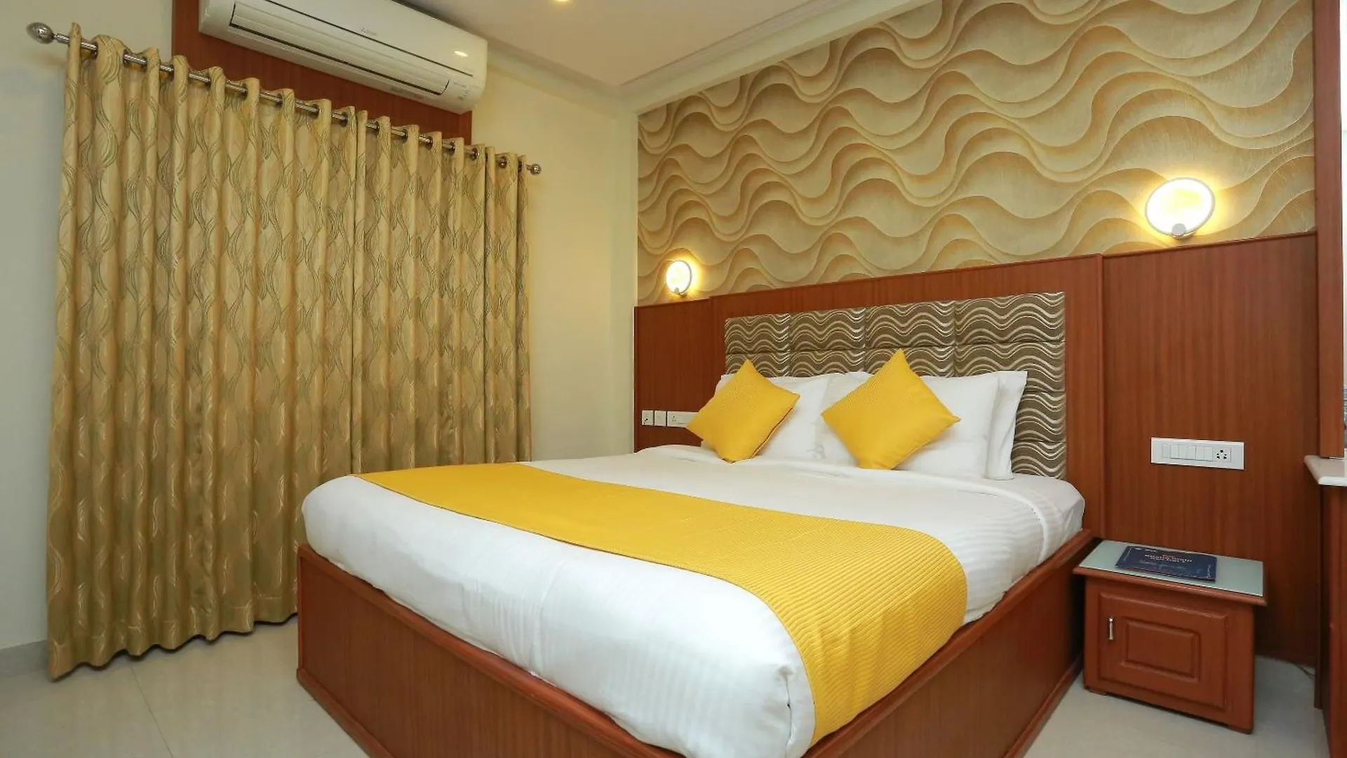 *** Hotel Capital O Kovilakam Residency Thrissur India