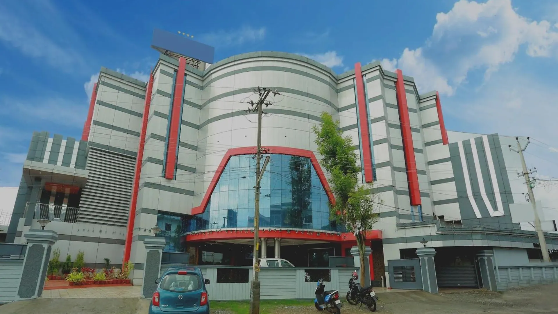 Capital O Kovilakam Residency Thrissur Hotel